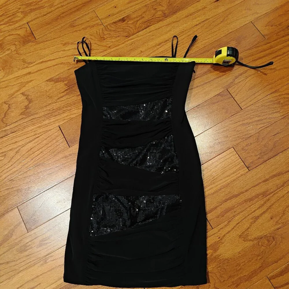 BCBGeneration - Strapless LBD - Sz. M - NWOT - Picture 9 of 12